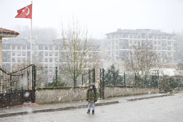 Meteoroloji peş peşe uyarmıştı! Aybar kar fırtınası İstanbul'u beyaza bürüdü! | İstanbul'da kar yağışı ne kadar sürecek? İşte son dakika kar haberleri - 22