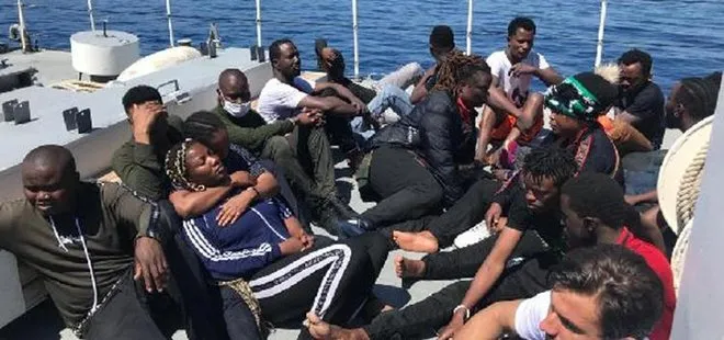 Çanakkale’de lastik bot battı 27 kaçak göçmen kurtarıldı