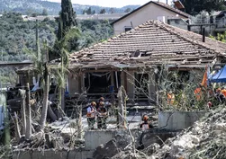 ABD-İsrail vahşetinde siviller hedefte! Tahran'da üç katlı bina mezar oldu
