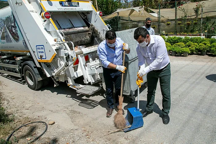 Sokağa çıkma kısıtlamasına uymayan CHP'li Başkan Halil Karahan'a para cezası - 2