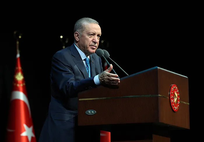 baskan-erdogan-genclerimizi-populer-kulturun-insafina-birakamayiz-1728390126545.jpg Başkan Erdoğan: Gençlerimizi popüler kültürün insafına bırakamayız - 2