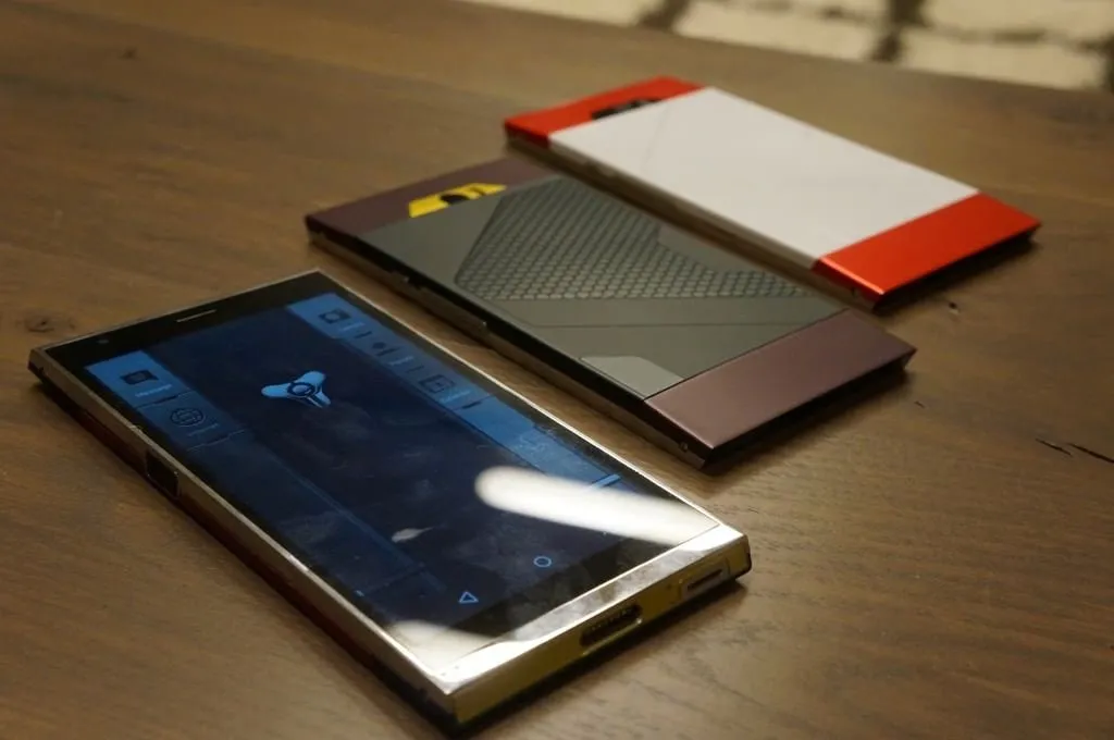 Смартфон Тьюринг. Turing Phone Cadenza. Необычный внешний вид смартфона.
