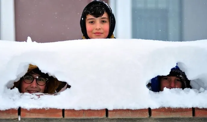 14-nisan-okullar-tatil-mi-valiliklerden-pes-pese-aciklamalar-iste-okullarin-tatil-edildigi-iller-1744574625460.jpg Fotoğraf-AA Arşiv