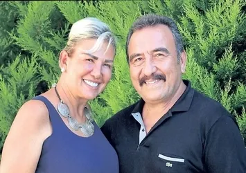Ümit Besen'in eşine büyük şok! Dolandırıcıların hedefi oldu