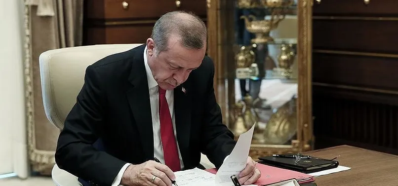 Başkan Erdoğan imzaladı! Atamalar ve görevden almalar Resmi Gazete’de