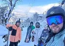 Ordu’da karla kaplı sokaklarda snowboard yaptılar