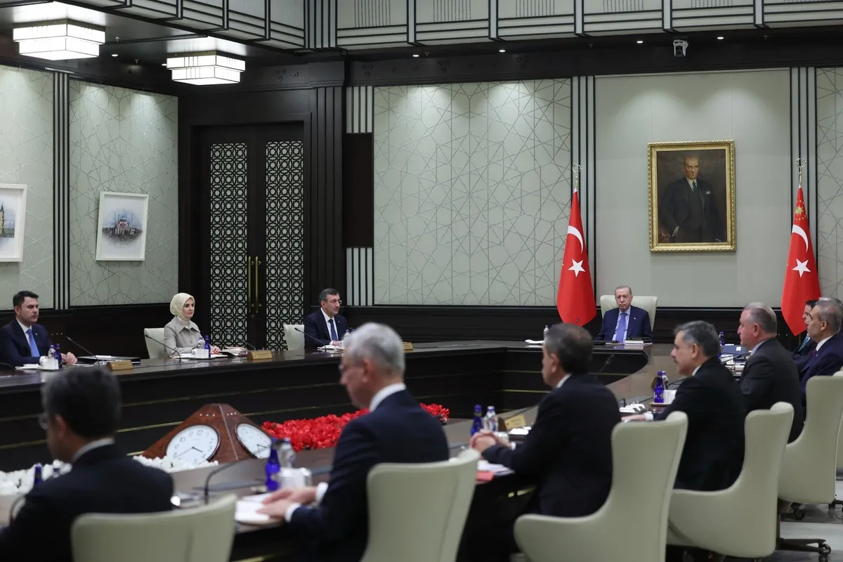 baskan-erdogan-turkiye-sokaga-teslim-edilemez-ulkemizi-sokakta-bulmadik-1793032566144.jpeg Başkan Erdoğan: Türkiye sokağa teslim edilemez! Ülkemizi sokakta bulmadık - 1