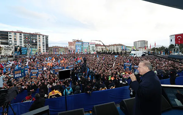 baskan-erdogan-elazig-mitinginde-onemli-aciklamalarda-bulundu-1709745249004.jpg Başkan Erdoğan Elazığ mitinginde önemli açıklamalarda bulundu - 3