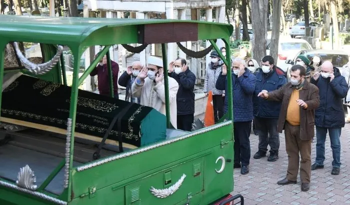 Efsane şarkıcı Serpil Barlas son yolculuğuna uğurlandı