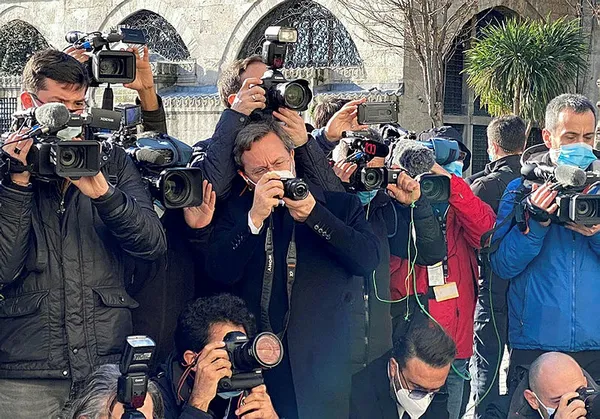 İletişim Başkanı Fahrettin Altun Başkan Erdoğan ile gazetecilerin fotoğraflarını çekti - 2