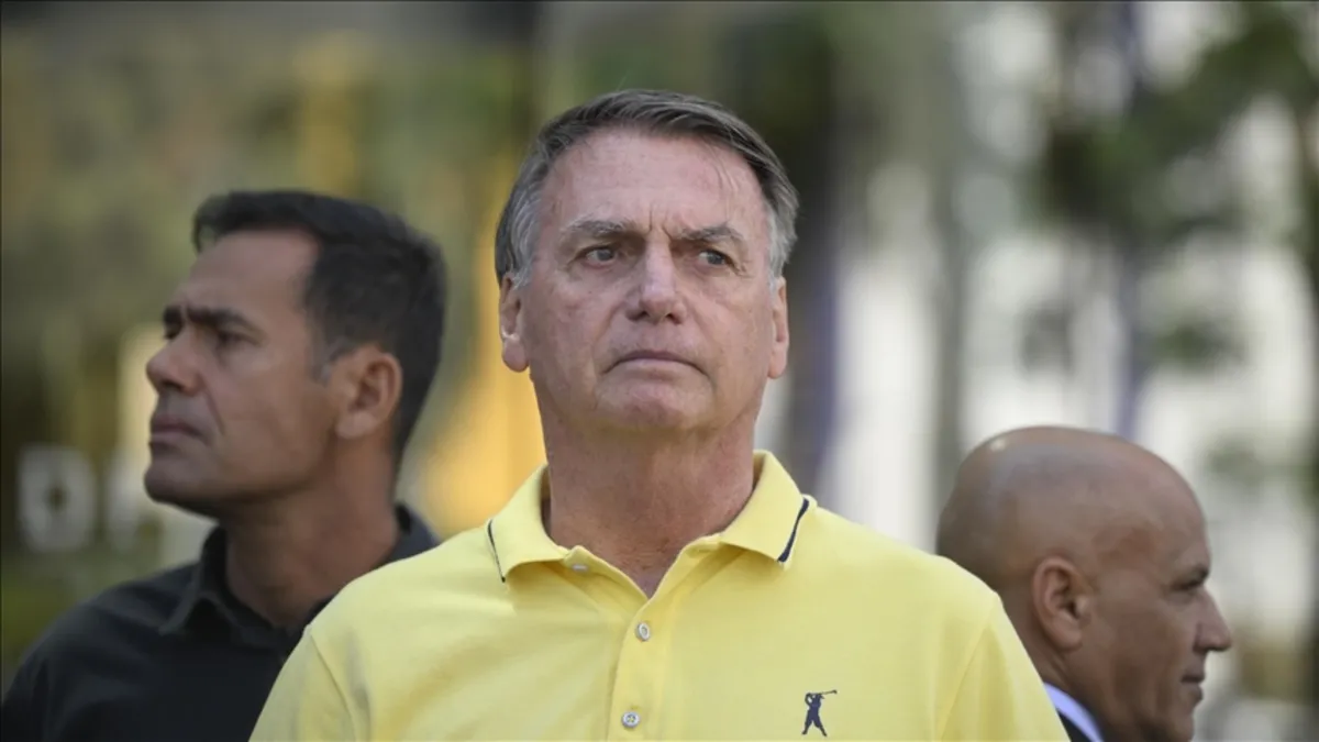 Bolsonaro'ya "darbe girişimi" davasında 27 yıl hapis cezası