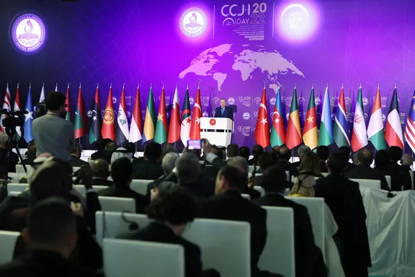 Son dakika: Başkan Erdoğan’dan İslam Dünyası Anayasa Yargısı Konferansı Açılış Kongresi’nde önemli açıklamalar! ABD’ye FETÖ elebaşı tepkisi!