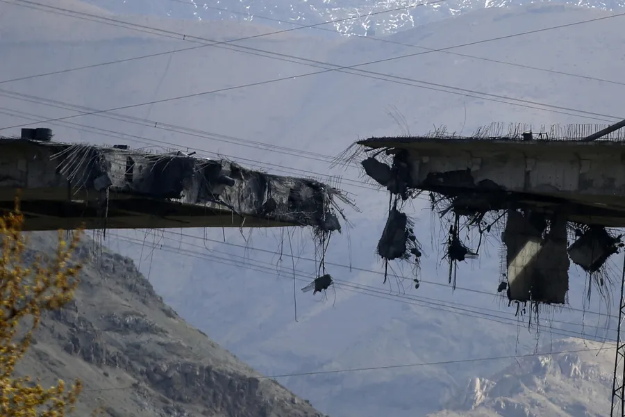A Haber Trump'ın "vurduk" dediği köprüde: Sivil katliamı - 1