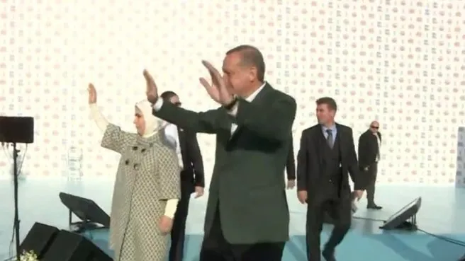 Başkanlık sistemiyle kara günler atlatıldı! Yeni sistemin ilk başkanı Recep Tayyip Erdoğan