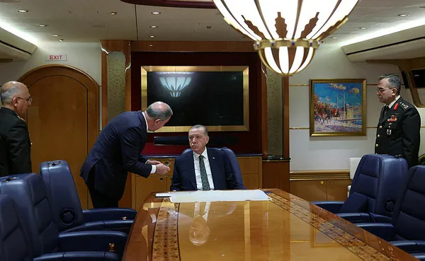 Başkan Erdoğan Bakan Hulusi Akar’dan operasyonlar hakkında bilgi aldı: Pençe Kılıç’ta 184 terörist öldürüldü