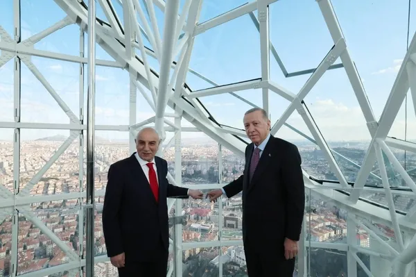 1710777611396.jpg Başkan Erdoğan ABB Başkan adayı Turgut Altınok'a övgüler dizdi: Ankara'da hayır duaları edilecek | CHP'li Yavaş'a hizmet ayarı: Vizyonsuzluğu, programsızlığı, esersizliği dizayn edilen bir aday... - 4
