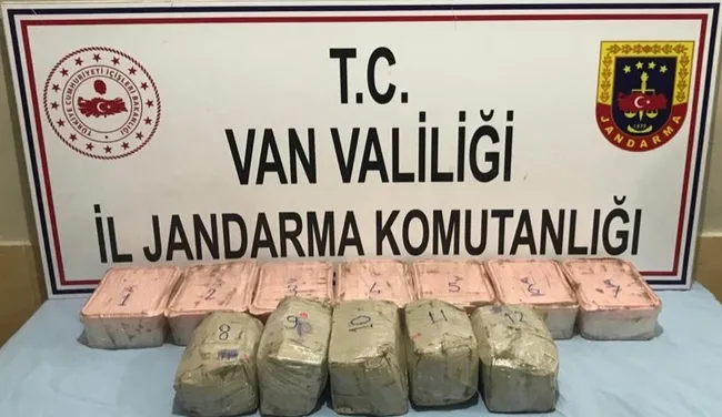 Van'da operasyon! İran uyruklu şahısın taşıdığı çuvalda ele geçirildi - 1