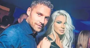 Jelena yenge doların rekoruna aldırmadı