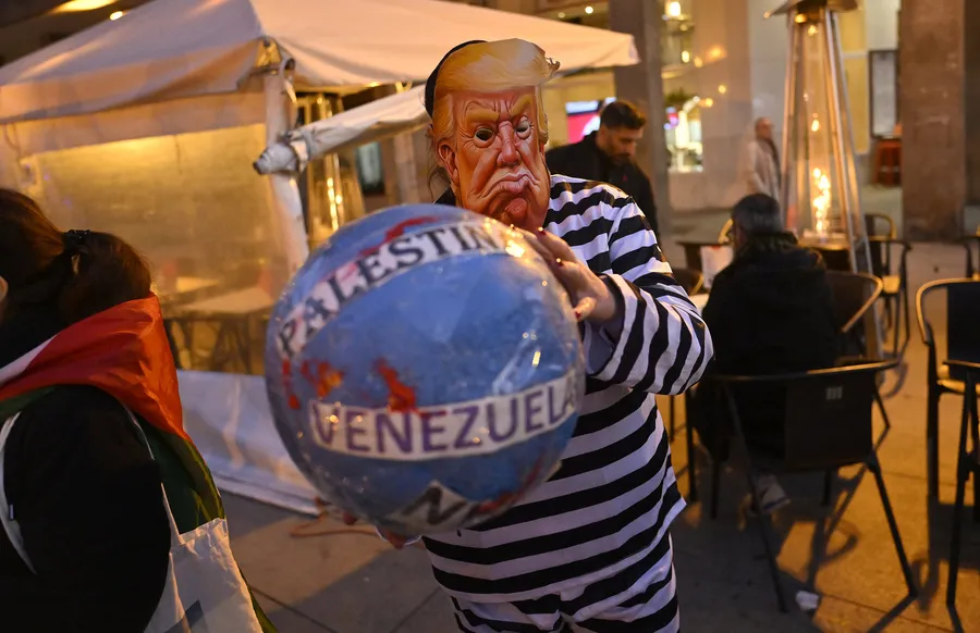 madridde-katil-israile-protesto-soykirimciyla-spor-olmaz-1774382648533.jpg Madrid’de katil İsrail’e protesto: ‘Soykırımcıyla spor olmaz’” - 4