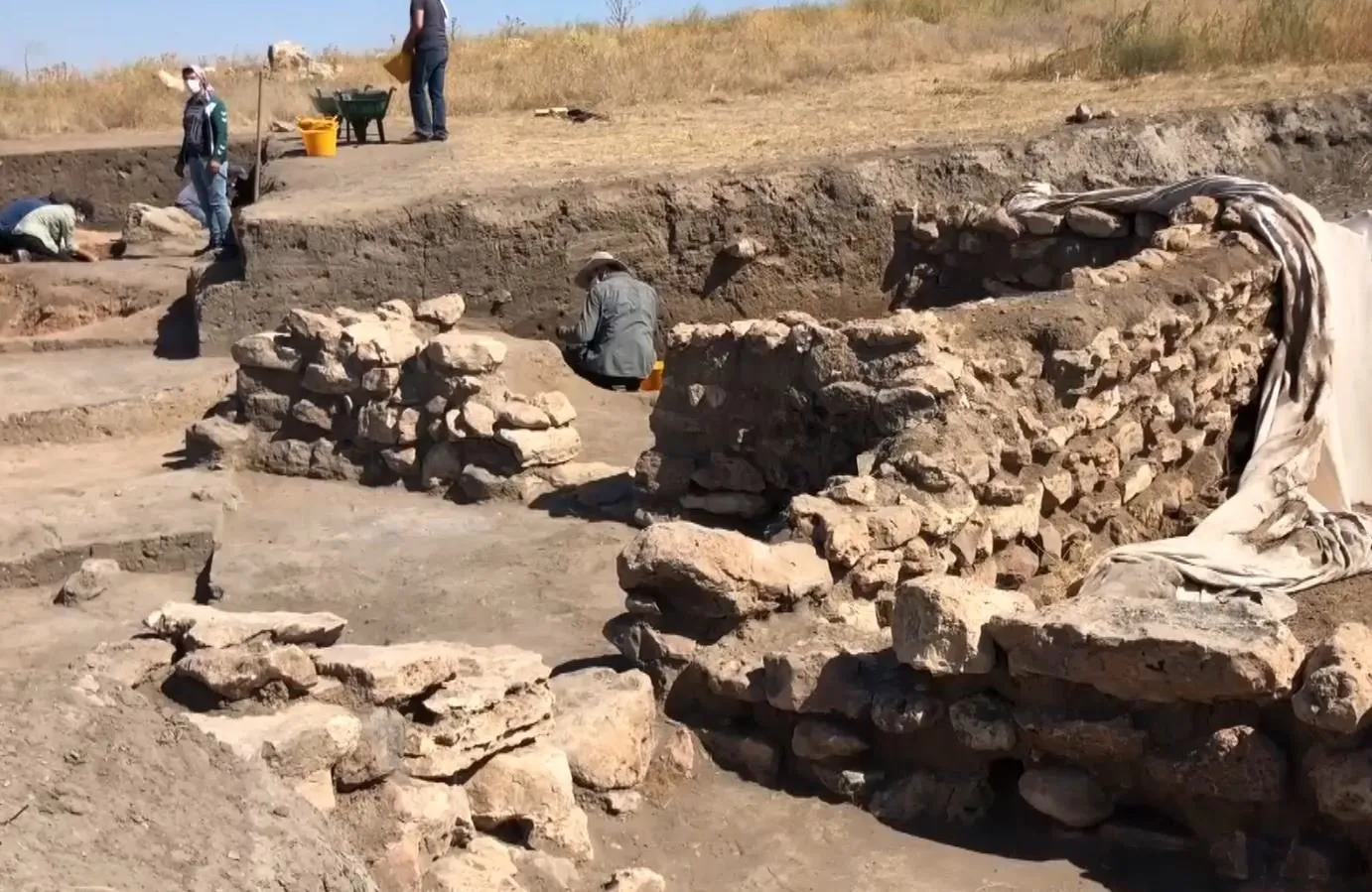 Eskisehir De Bulundu Tam 5 Bin Yillik Tastan Boya Paleti Bakin Nerede Kullanilmis