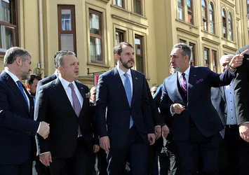 Bakan Albayrak'tan mikro ihracatçıya antrepo müjdesi