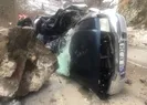 Kayaparçası yoldan geçen arabanın üzerine düştü