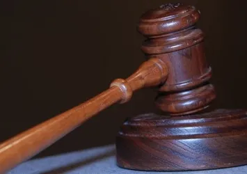 Eski Yargıtay üyesi Akarsu'ya hapis cezası