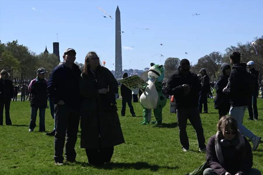 abdde-milyonlar-trumpa-karsi-sokakta-krallara-hayir-1774742293776.jpg FOTOĞRAF: AA