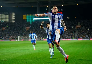Alex Telles adım adım PSG'ye doğru!