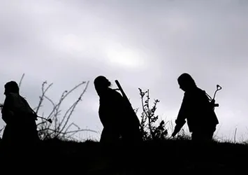 PKK'lı teröristler orman işçilerini rehin aldı