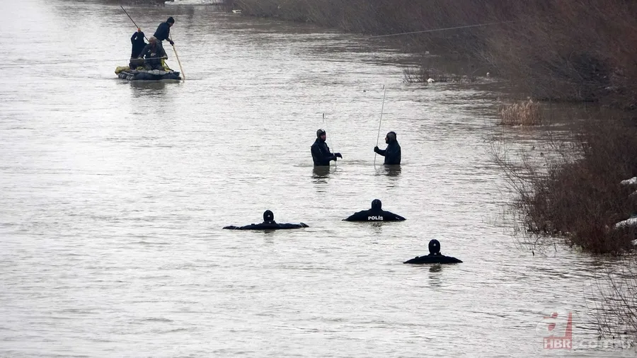 Muş’ta nehre düşen Yağmur’u arama çalışmaları 8. gününde! Nehre ağ çekildi 4