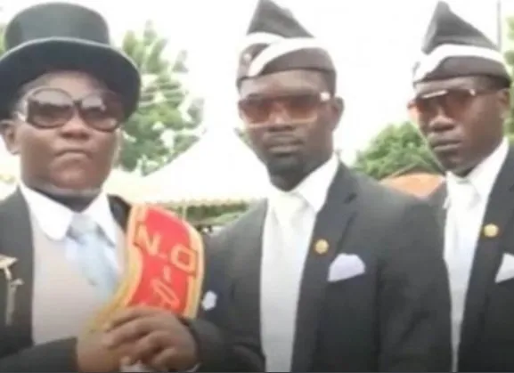 tum-dunya-onlari-konustu-siyahi-cenaze-danscilari-tabut-dansini-nft-olarak-satti-1649662038415.jpg Tüm dünya onları konuştu! Siyahi cenaze dansçıları Tabut Dansı’nı NFT olarak sattı - 5