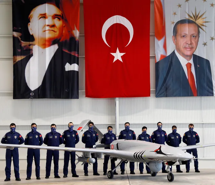 Merkez üssü görüntülendi! Terör hedeflerini vuran İHA ve SİHA’lar Erzurum’dan havalanıyor