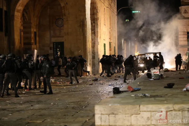 Terörist İsrail Mescid-i Aksa'da kan döktü! Yüzlerce yaralı var! İşte son görüntüler 16