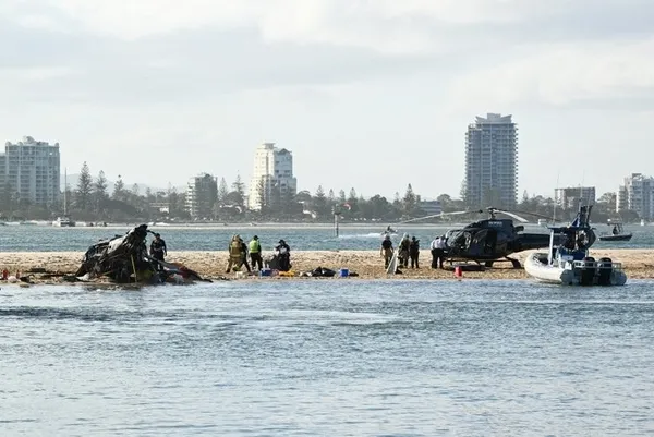 Dünyanın konuştuğu kaza! Avustralya’da 2 helikopter çarpıştı