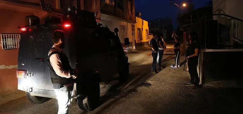 Adana'da 'torbacı'lara şafak operasyonu