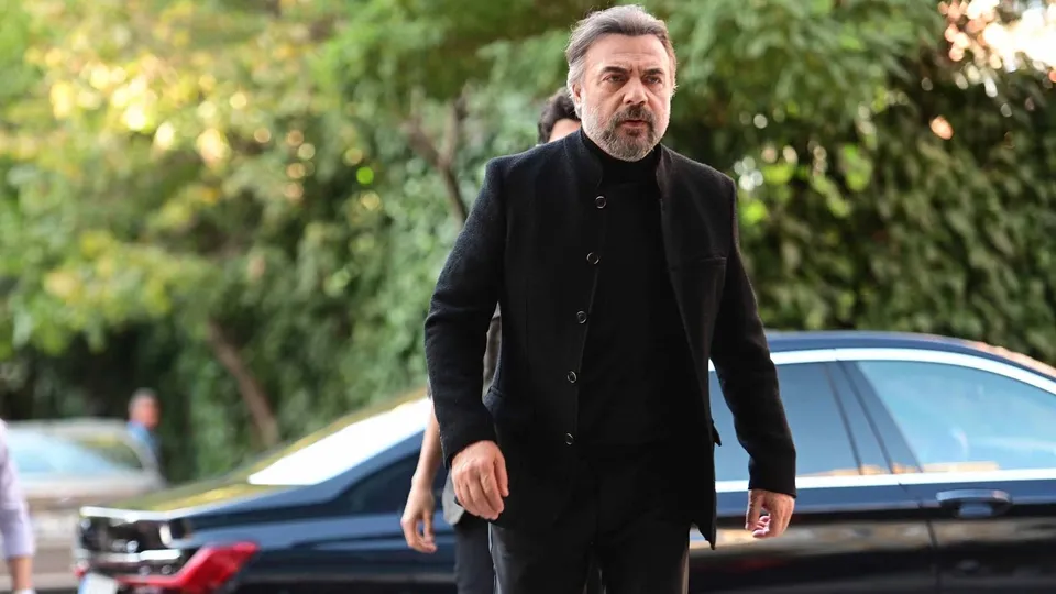 Ben Bu Cihana Sığmazam’da Cezayir’in düşmanları artıyor