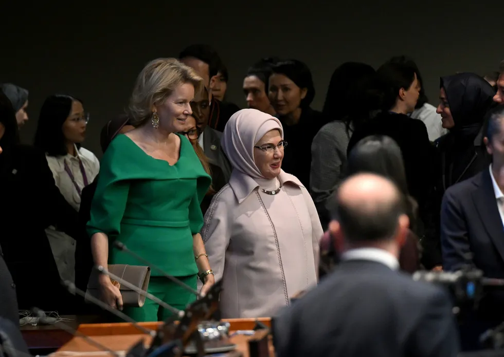 1790133220136.jpg Emine Erdoğan'dan BM'de çocuklar için güvenli dijital sistem çağrısı - 4