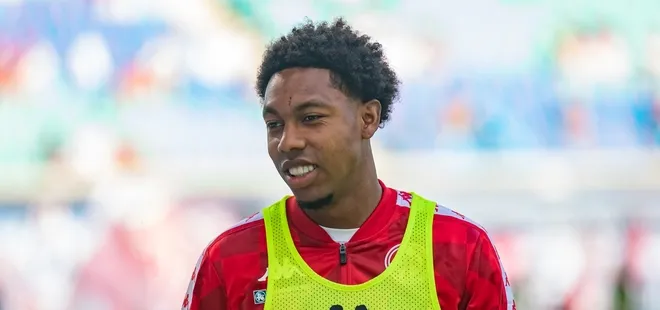 Genç futbolcu Jean-Paul Boetius testis tümörüne yakalandı