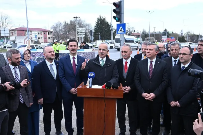 1711362210209.jpeg Ulaştırma ve Altyapı Bakanlığından Bolu'ya yeni proje! Şehir geçişi ve E5 trafiği rahatlayacak - 2