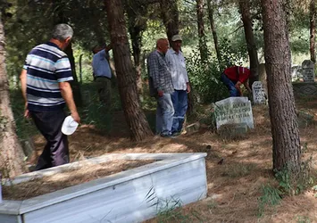 Mezarlık satıldı
