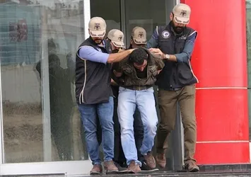 3 kızı dağa götürürken yakalandılar!