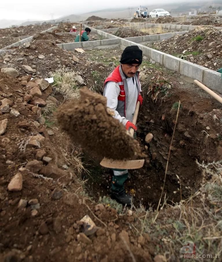 Erzurum'da bin kişilik mezar yeri açtılar 11