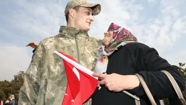 son-dakika-milli-savunma-bakanligindan-anneler-gunune-ozel-paylasim-1652002393837.jpg Son dakika: Milli Savunma Bakanlığından Anneler Günü’ne özel paylaşım - 1