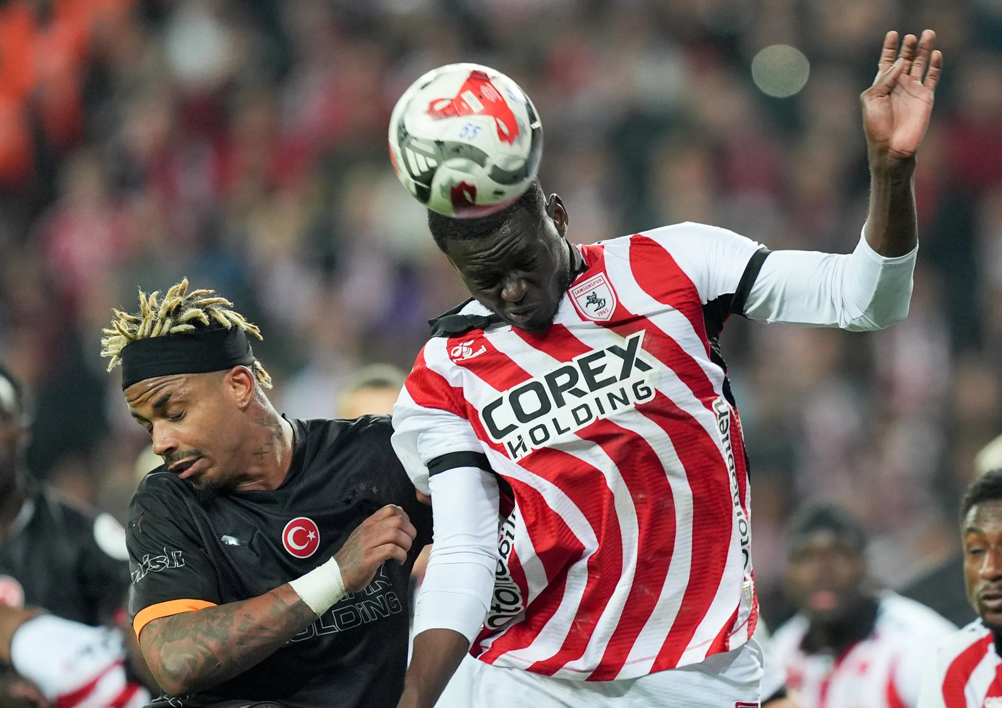 Galatasaray’da Mario Lemina krizi! Görüşmeler tıkandı, Gabonlu yıldız ayrılığı ciddi şekilde düşünüyor