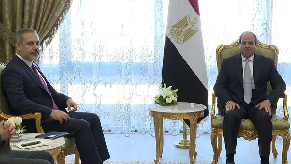 Dışişleri Bakanı Hakan Fidan ile Mısır Cumhurbaşkanı Sisi arasında Gazze zirvesi! Mevkidaşı ile ortak basın toplantısı