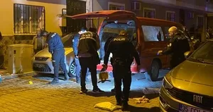 Manisa’da araca silahlı saldırı: 3 yaralı