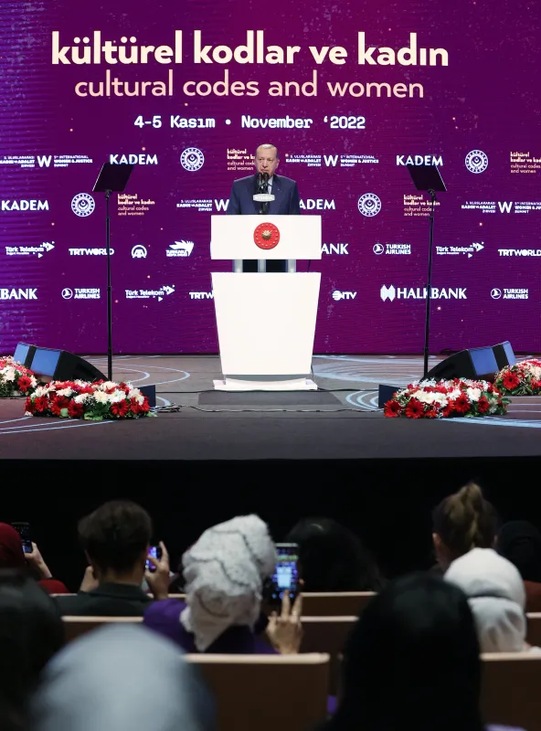 Son dakika: Başkan Erdoğan’dan 5. Uluslararası Kadın ve Adalet Zirvesi’nde önemli açıklamalar | Kemal Kılıçdaroğlu’na başörtüsü tepkisi!