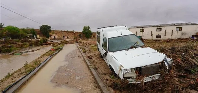 Şiddetli yağışlar İspanya’da can aldı!