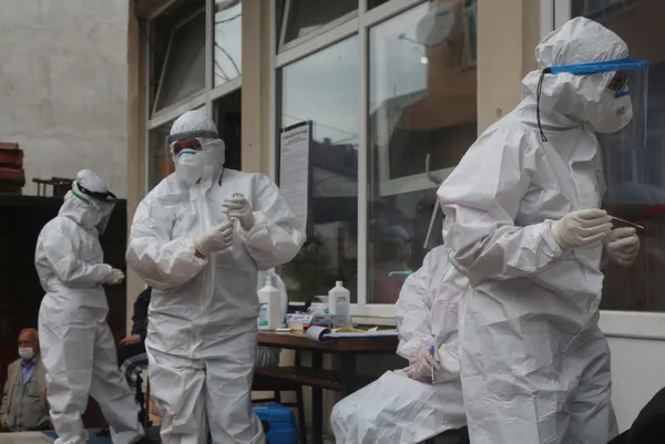 Rize'de vaka artışı sonrası flaş çağrı: Zorunlu olmadıkça poliklinik ve acillere gitmeyin - 4